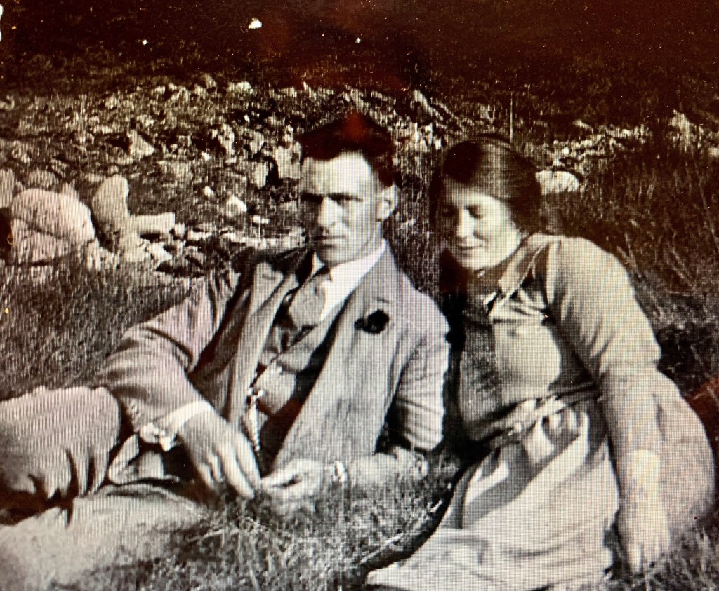 Árni afi og amma Þóra